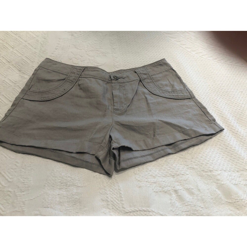 Twisted Heart Women  Tyson Jet Gray Linen Cuffed Shorts 30